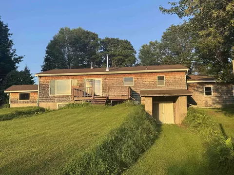 Exterior - 806 Maple Hill Rd, Plainfield, VT 05667 photo 10 of 22
