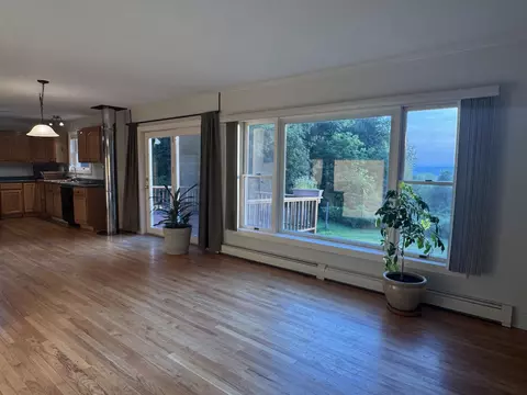 Living - 806 Maple Hill Rd, Plainfield, VT 05667 photo 1 of 4
