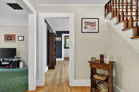 Entry Way - 9 Park St, Proctor, VT 05765 photo 2 of 6