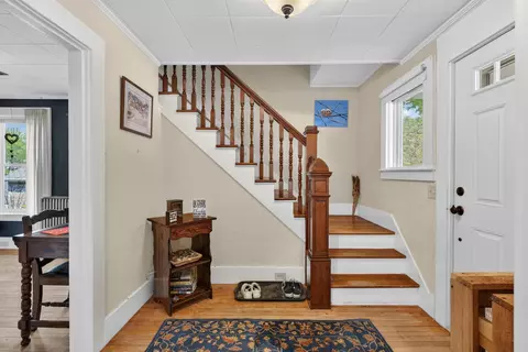 Entry Way - 9 Park St, Proctor, VT 05765 photo 3 of 6