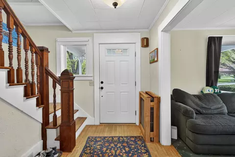 Entry Way - 9 Park St, Proctor, VT 05765 photo 1 of 6
