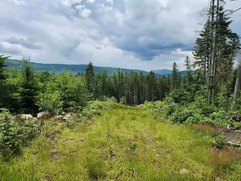 65 Hall Rd, Errol, NH 03579