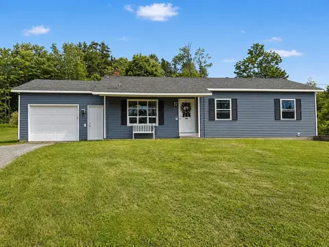 200 Finney Dr, Lyndonville, VT 05851