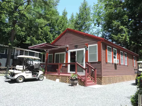 143 Lakeside Dr, Fitzwilliam, NH 03447