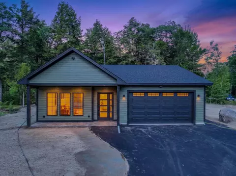 106 Ski Lift Ln, Plymouth, NH 03264