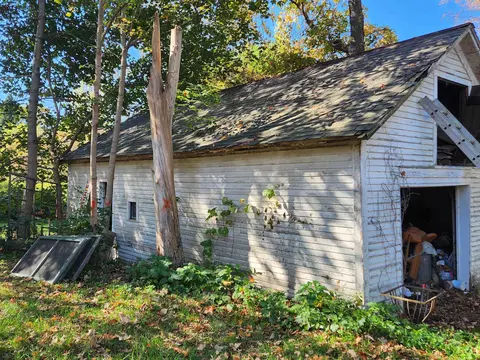 44 E Main St, Poultney, VT 05764 photo 4