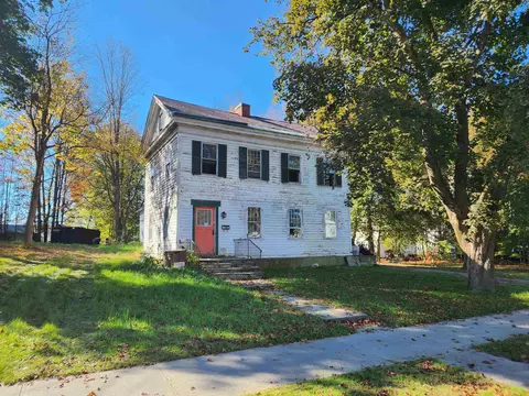 44 E Main St, Poultney, VT 05764 photo 2