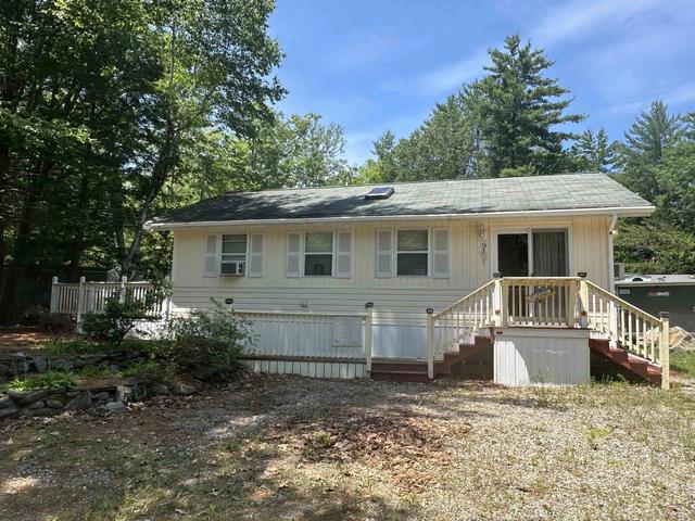 79 Ottawa Ln, Rochester, NH 03867