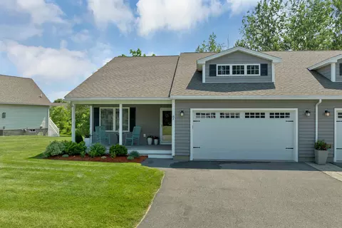 18 Weymouth Ct #A, Hudson, NH 03051