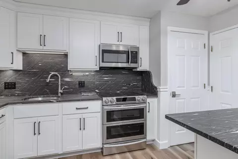 15 Northbrook Dr UNIT 1504, Manchester, NH 03102