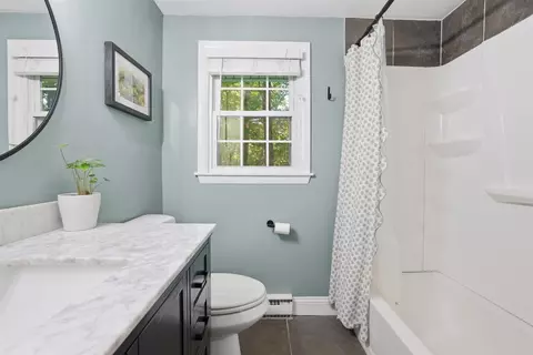 Bath - 65 Londonderry Rd, Windham, NH 03087 photo 2 of 2