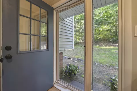 Entry Way - 65 Londonderry Rd, Windham, NH 03087 photo 4 of 4