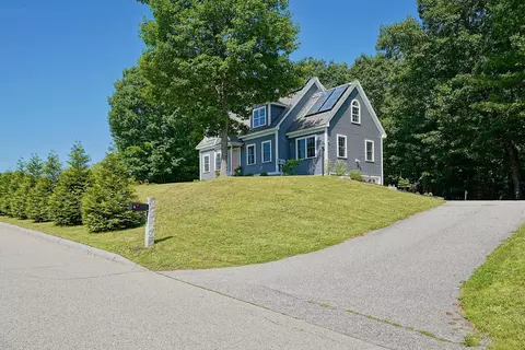 Exterior - 2 Wood Ridge Ln, Exeter, NH 03833 photo 11 of 11