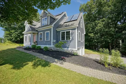 Exterior - 2 Wood Ridge Ln, Exeter, NH 03833 photo 2 of 11