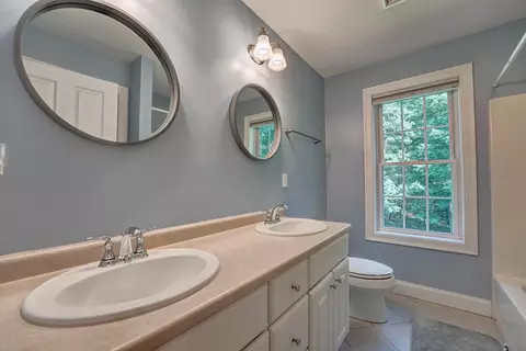 Bath - 2 Wood Ridge Ln, Exeter, NH 03833 photo 3 of 3