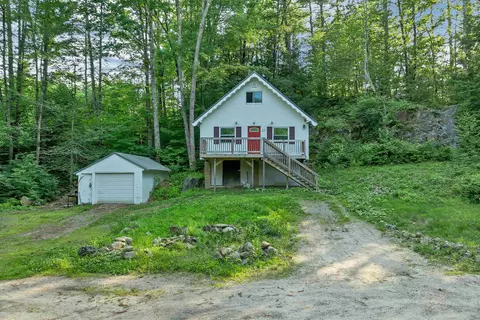 21 Birch Tree Ln, Hillsborough, NH 03244