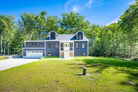 73 Spruce Rd, Middleton, NH 03887