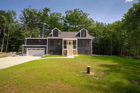 73 Spruce Rd, Middleton, NH 03887