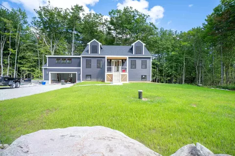 73 Spruce Rd, Middleton, NH 03887