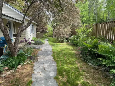 201 Dorchester Rd, Lyme, NH 03768