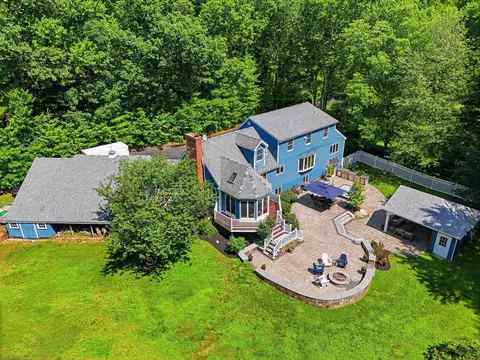 3 Indian Ridge Rd, Atkinson, NH 03811 photo 6