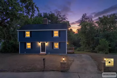 39 Palisade Dr, Nashua, NH 03062