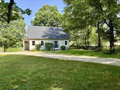 33 Bunker Hill Rd, Wilmot, NH 03287