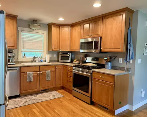 Kitchen - 10 Ruth Ln, Hampton, NH 03842 photo 1 of 2