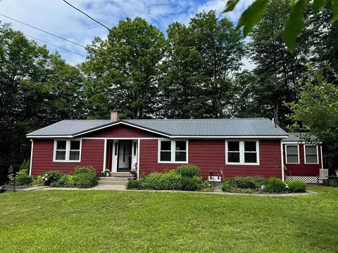 67 Mansion Hill Dr, Lincoln, NH 03251