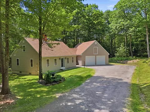 499 New Hampshire Route 140, Gilmanton, NH 03237