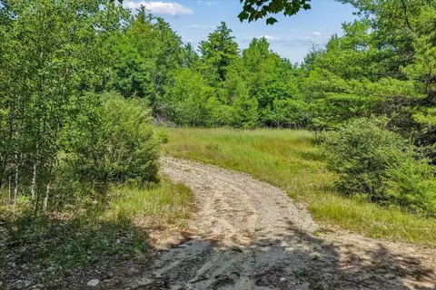 52 Mac Ave, Newport, NH 03773