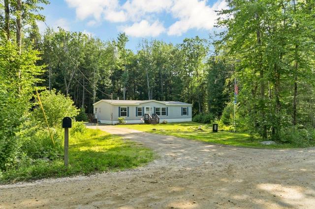 954 Ten Rod Rd, Farmington, NH 03835