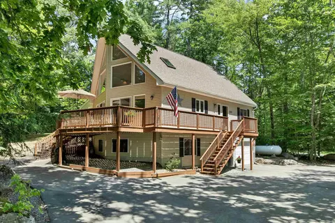 100 Olympia St, Moultonborough, NH 03254