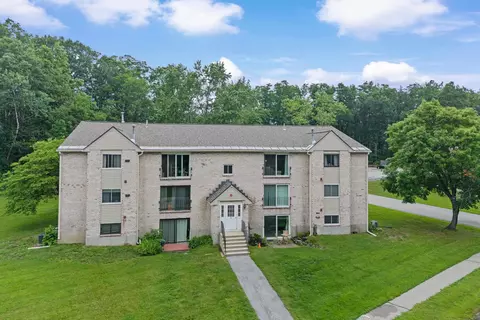 View/Area - 3 Brookside Dr #10, Exeter, NH 03833 photo 3 of 4