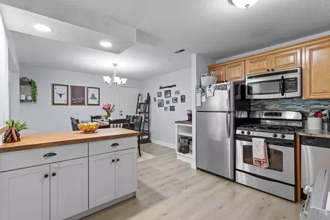 Kitchen - 3 Brookside Dr #10, Exeter, NH 03833 photo 3 of 5