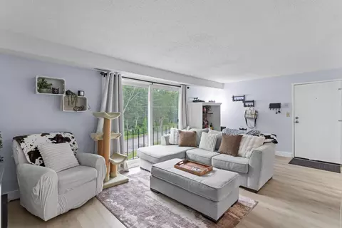 Living - 3 Brookside Dr #10, Exeter, NH 03833 photo 2 of 2