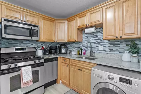 Kitchen - 3 Brookside Dr #10, Exeter, NH 03833 photo 5 of 5
