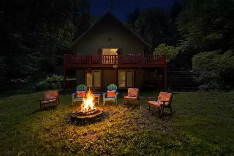 240 Old Bristol Rd, New Hampton, NH 03256