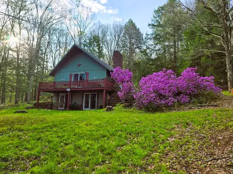 240 Old Bristol Rd, New Hampton, NH 03256