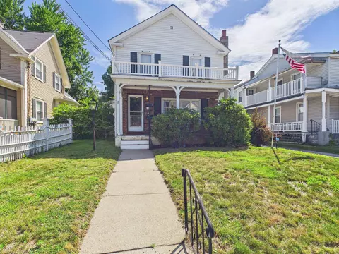 29 Manchester St, Nashua, NH 03064