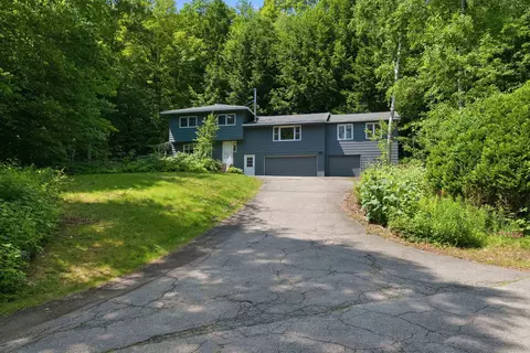 12 Ivy Ln, Plymouth, NH 03264