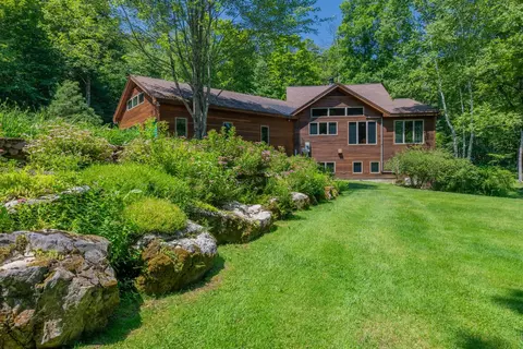 84 Frost Pond Rd, Dorset, VT 05251