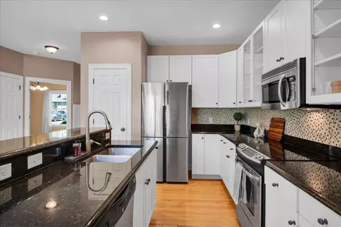 Kitchen - 90 Madison Dr, Williston, VT 05495 photo 4 of 5