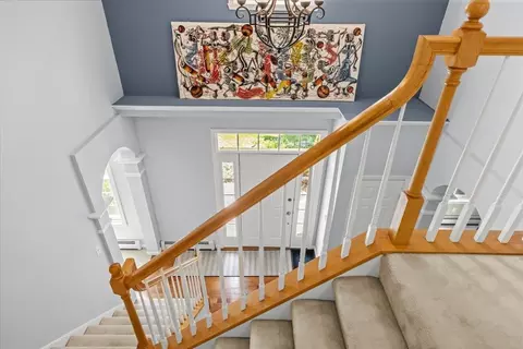 Entry Way - 56 Barrett Ln, Williston, VT 05495 photo 5 of 8