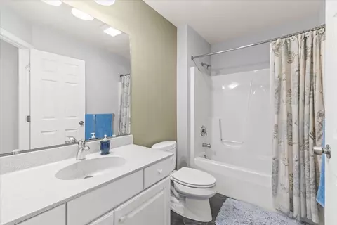 Bath - 56 Barrett Ln, Williston, VT 05495 photo 5 of 5