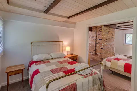 Bedroom - 79 Sugar Run Rd, Thornton, NH 03285 photo 5 of 11