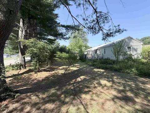 11 Willow St, Exeter, NH 03833