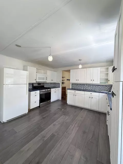 11 Willow St, Exeter, NH 03833 photo 9