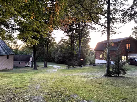 1706 High Chapparal Rd, Wells, VT 05774