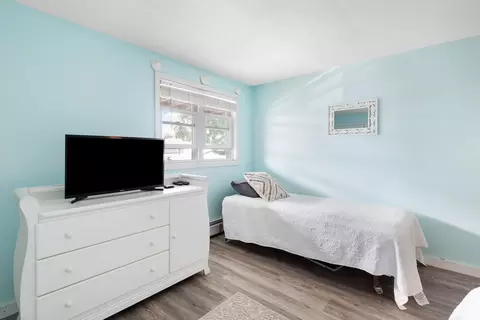 Bedroom - 14 Fellows Ave #2, Hampton, NH 03842 photo 4 of 4